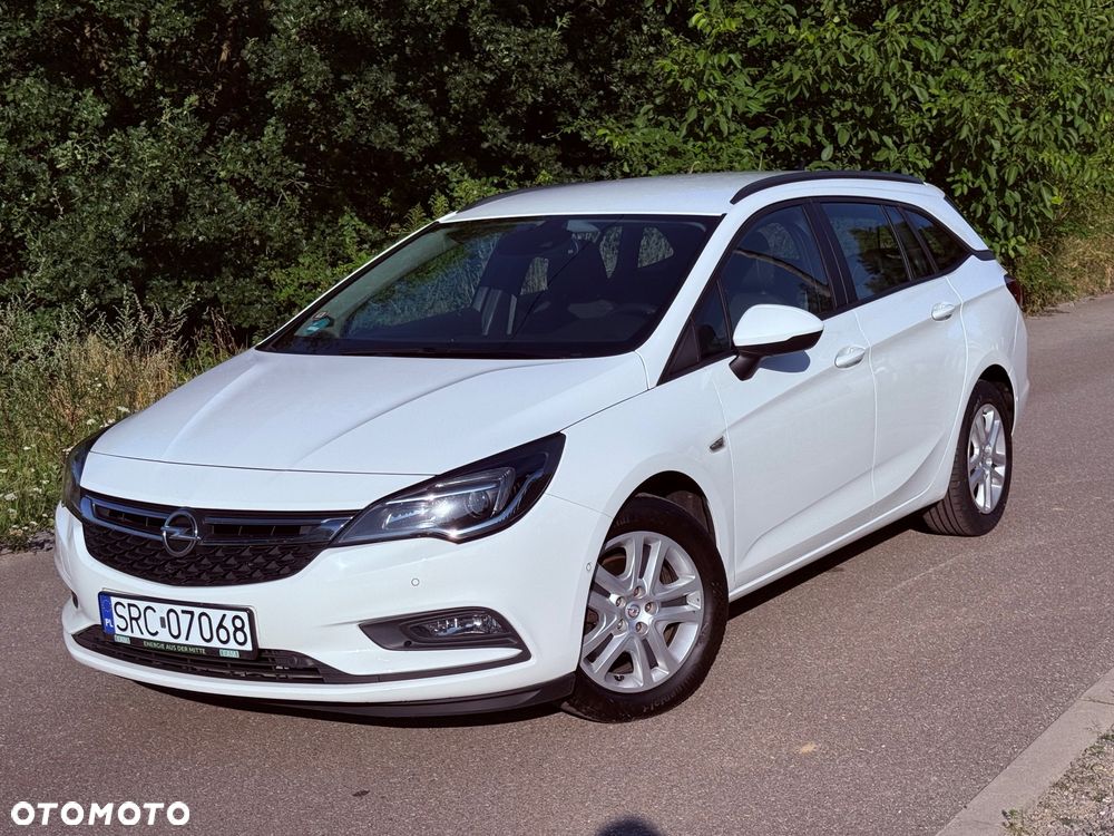 Opel Astra 1.6 CDTI Sport - 1