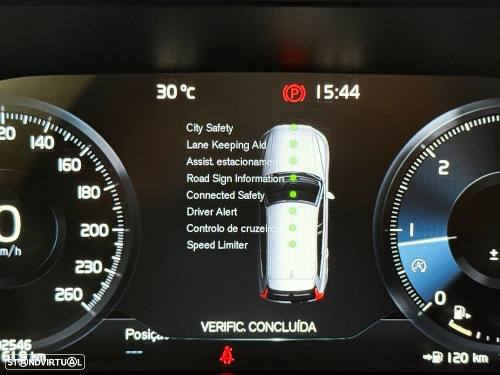 Volvo XC 40 2.0 D4 Inscription AWD - 31