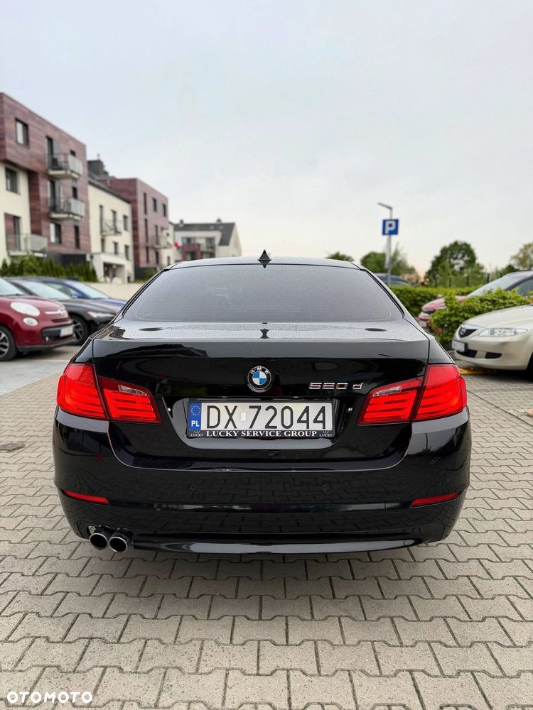 BMW Seria 5 520d - 10