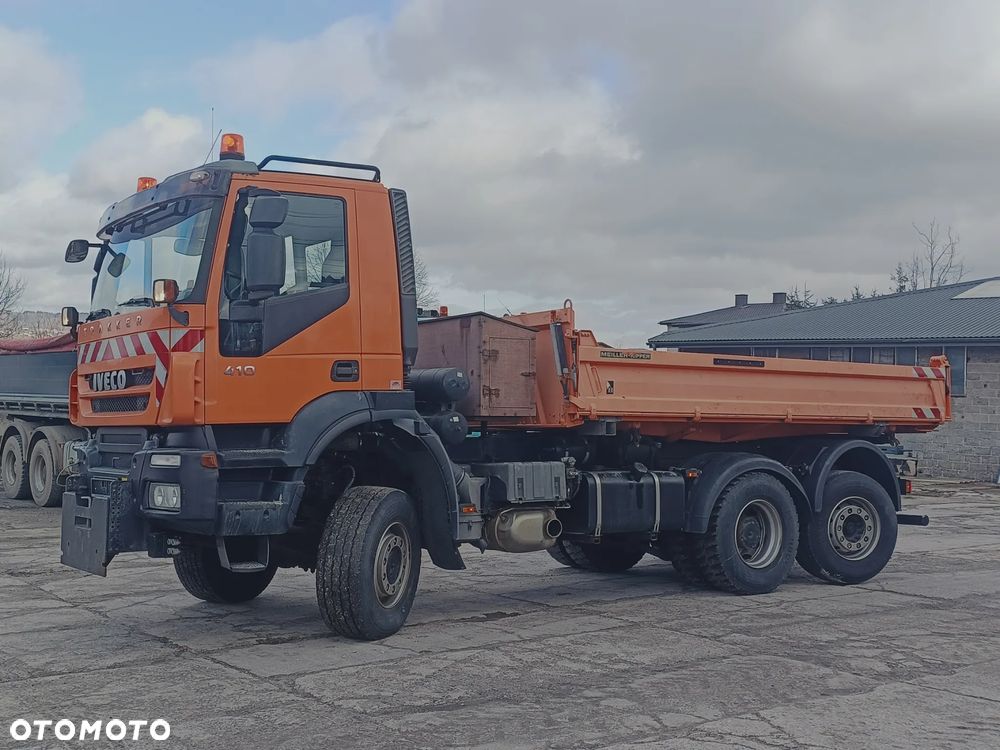 Iveco TRAKKER 410 6x4 / 6x6 Wywrotka / Piaskarka - 12