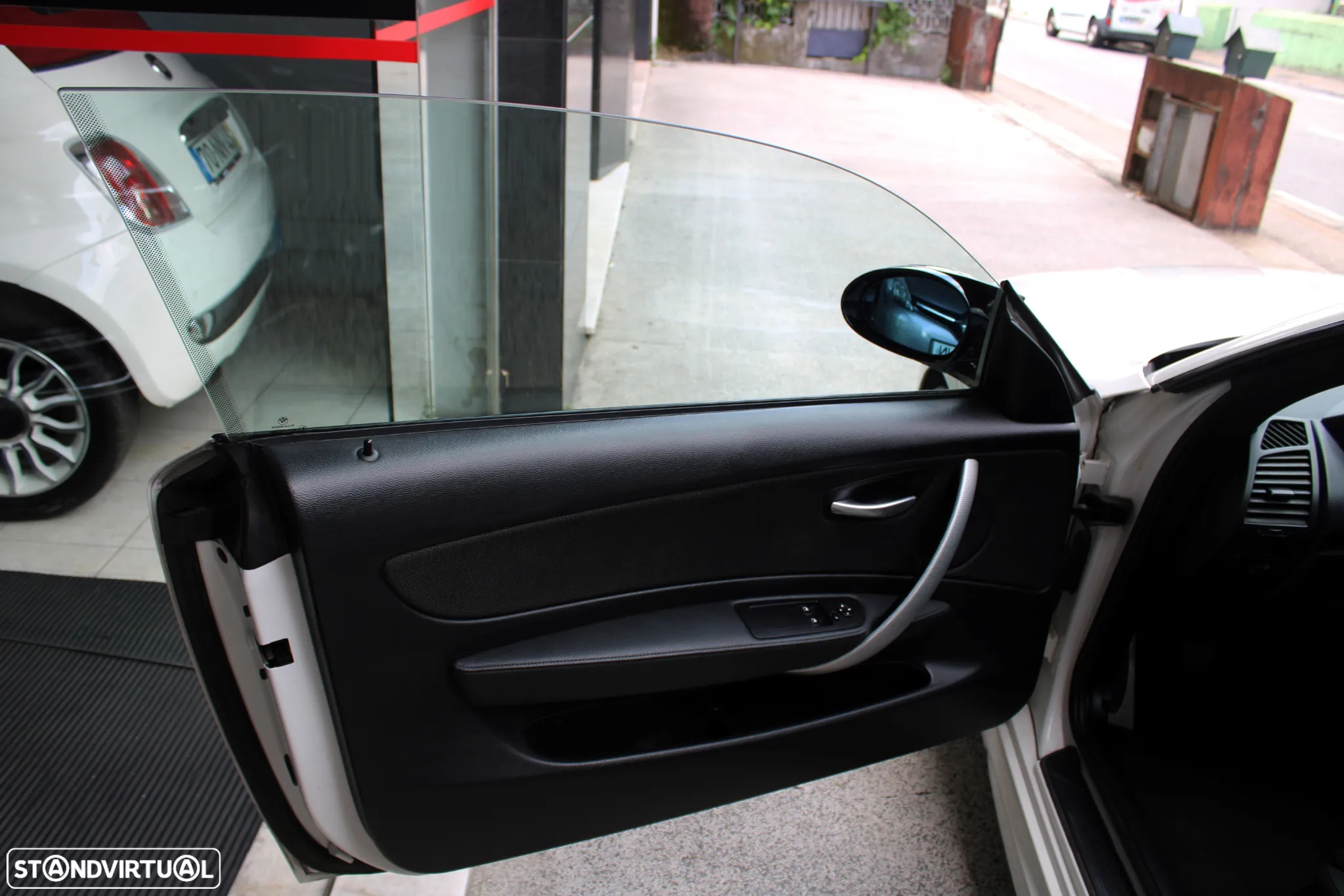 BMW 118 d Pack M - 19