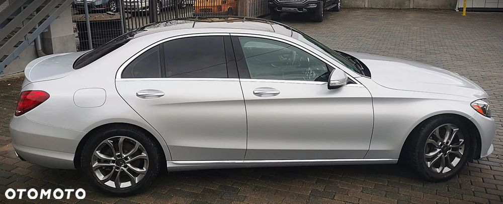 Mercedes-Benz Klasa C 300 7G-TRONIC - 6