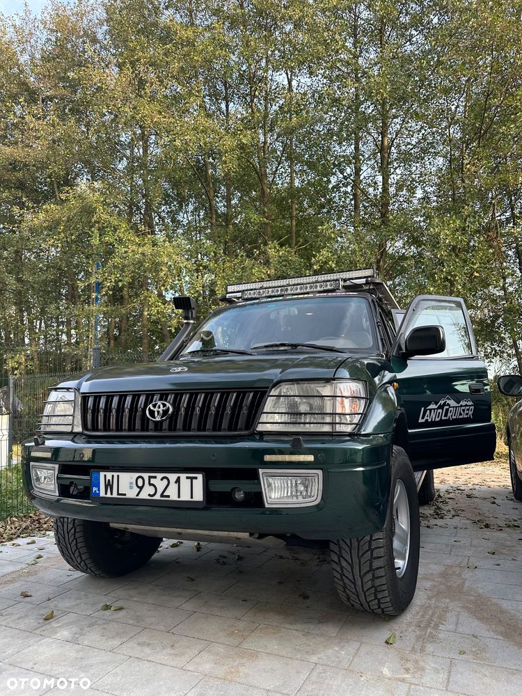 Toyota Land Cruiser - 2