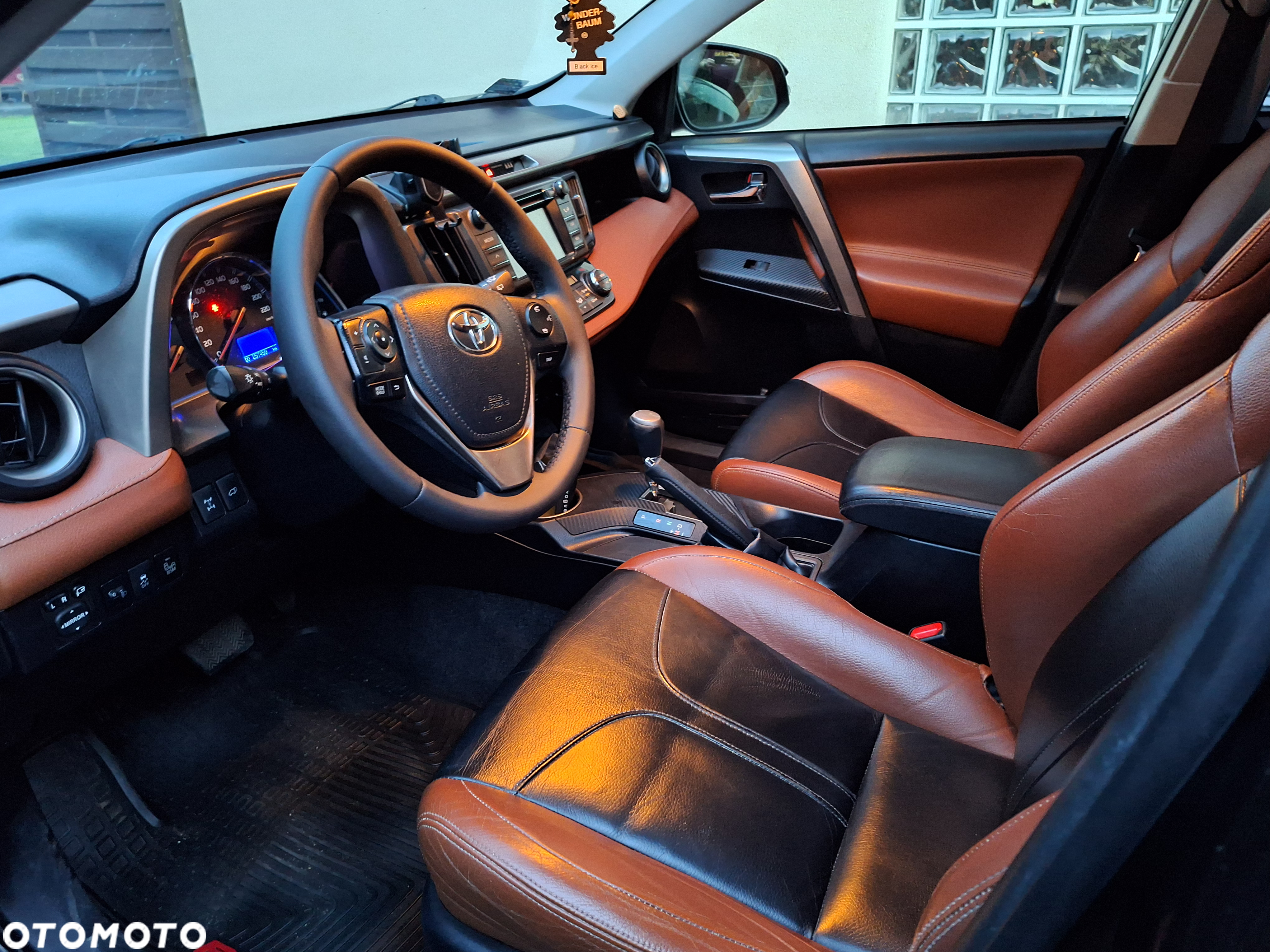 Toyota RAV4 - 17