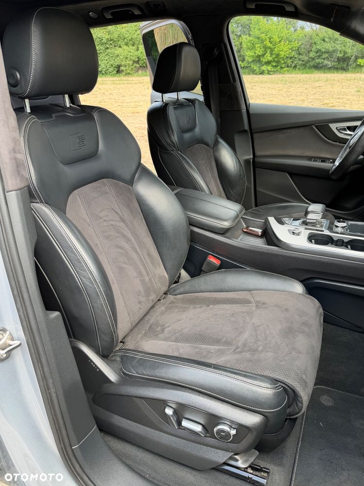 Audi Q7 - 10