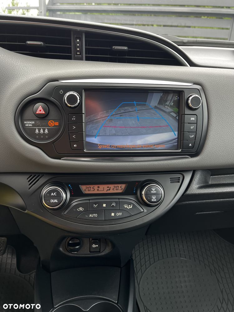 Toyota Yaris 1.33 Prestige - 6