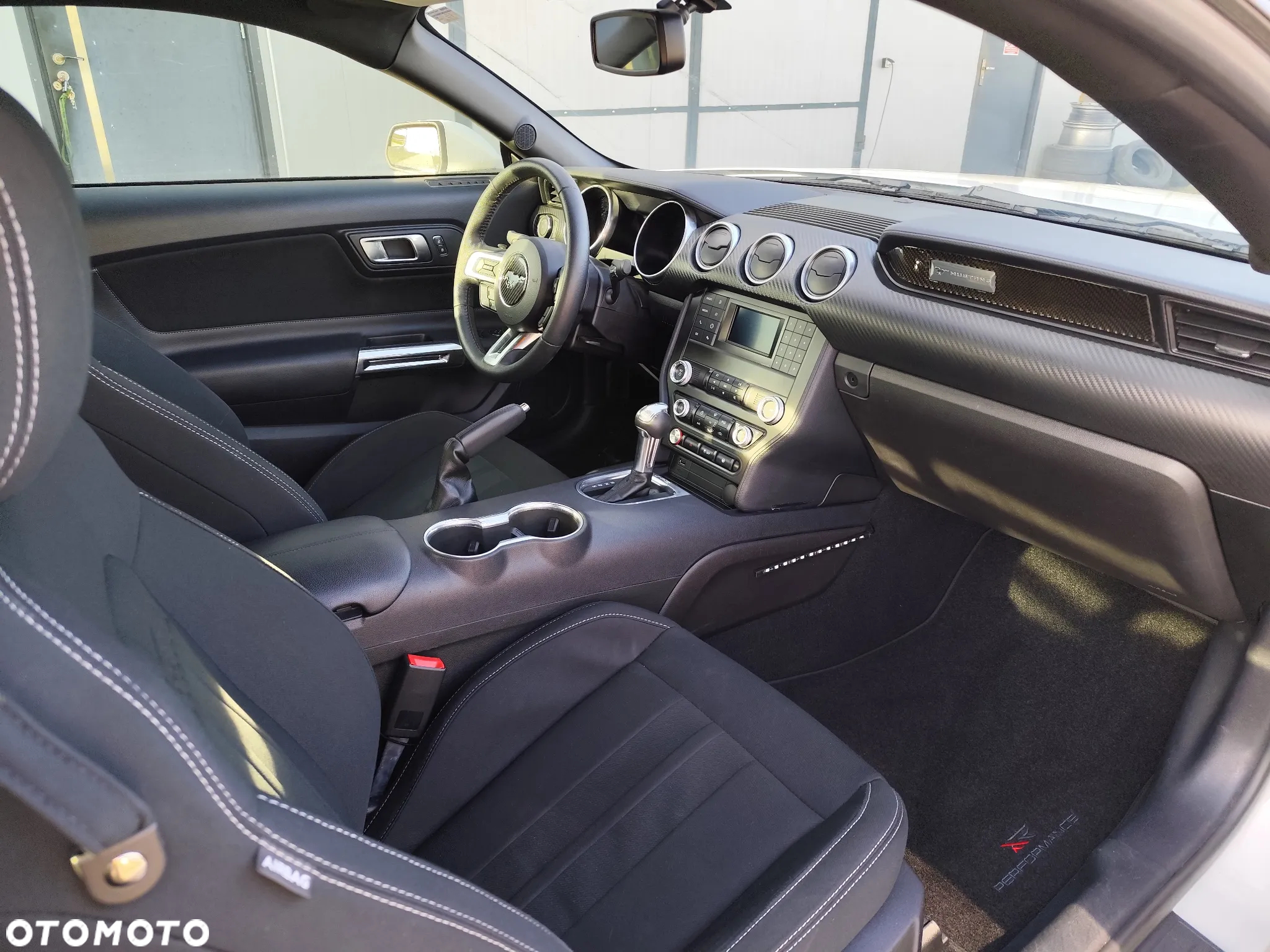 Ford Mustang - 10