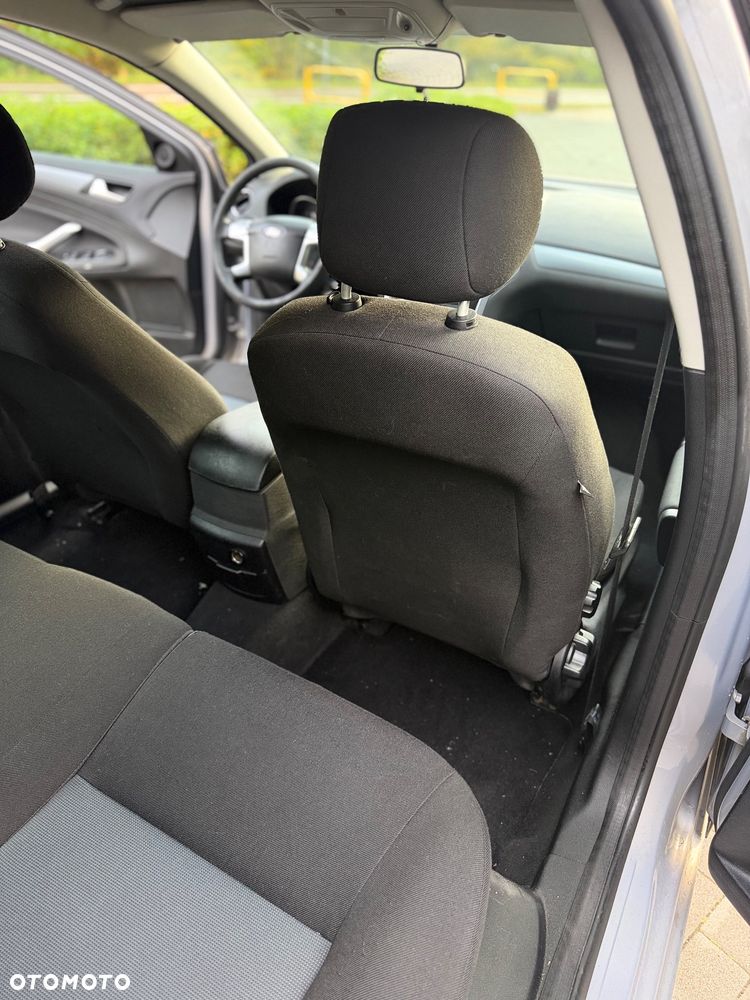 Ford Mondeo 2.0 TDCi Business Edition - 13