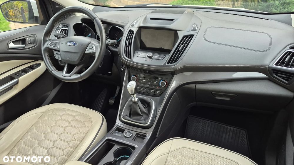 Ford Kuga 2.0 TDCi 2x4 Vignale - 30
