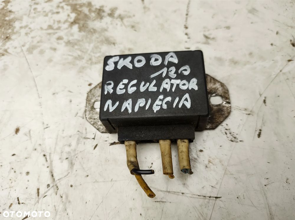 Skoda 105 120 135 105L regulator przekażnik - 1