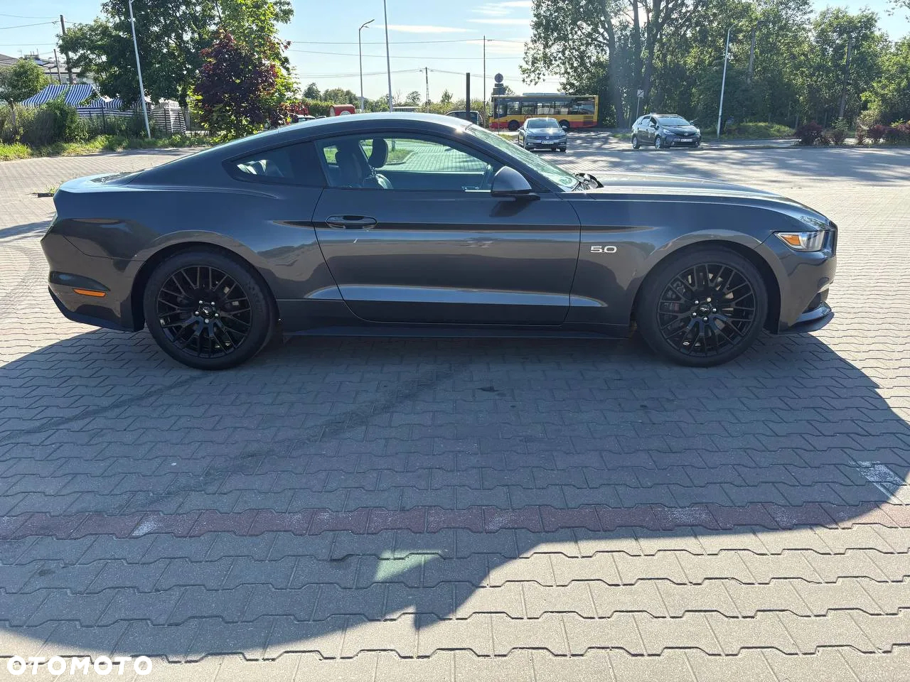Ford Mustang 5.0 V8 GT - 26