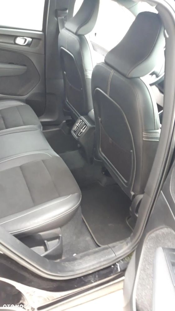 Volvo XC 40 T3 R-Design - 6