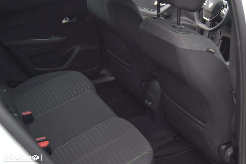 Peugeot e-2008 54 kWh Active - 15