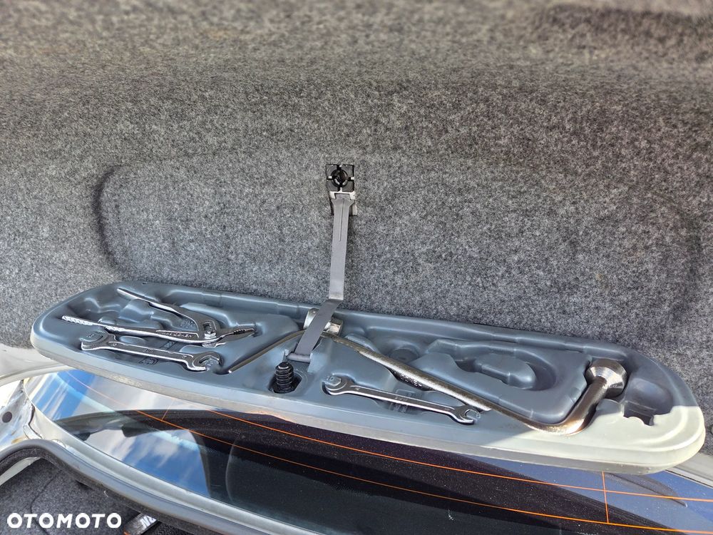 BMW Seria 3 330 Ci Edition Sport - 11