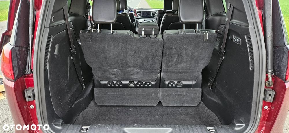 Chrysler Pacifica - 23