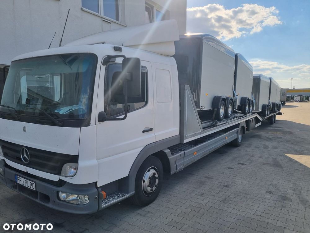 Mercedes-Benz 815 - 1