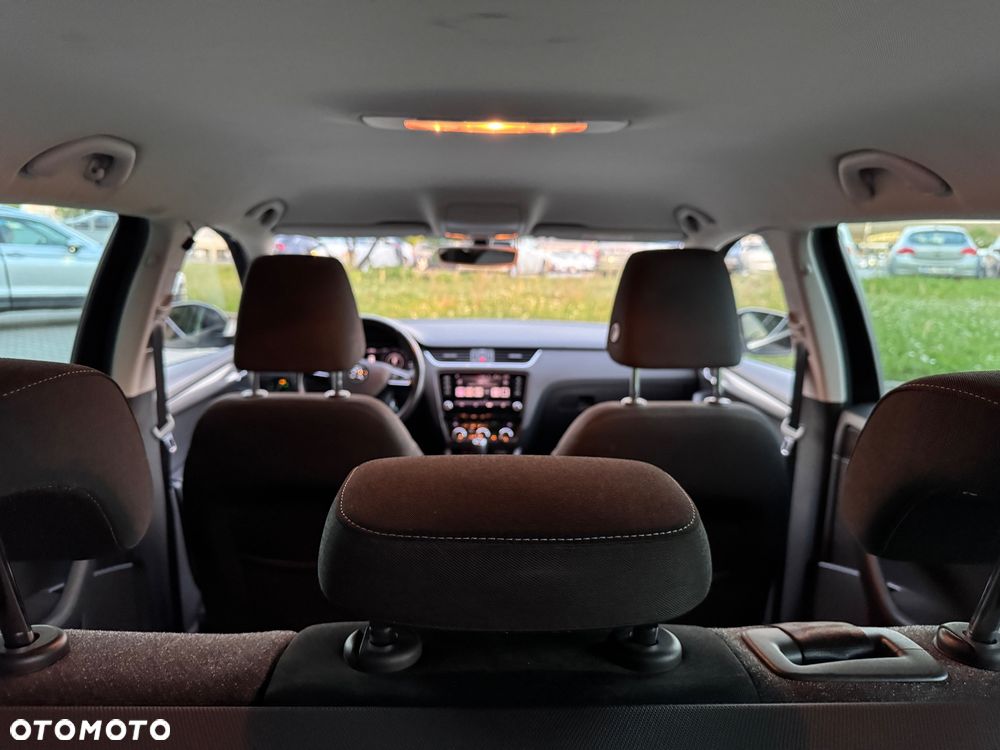 Skoda Octavia 2.0 TDI Style DSG - 25