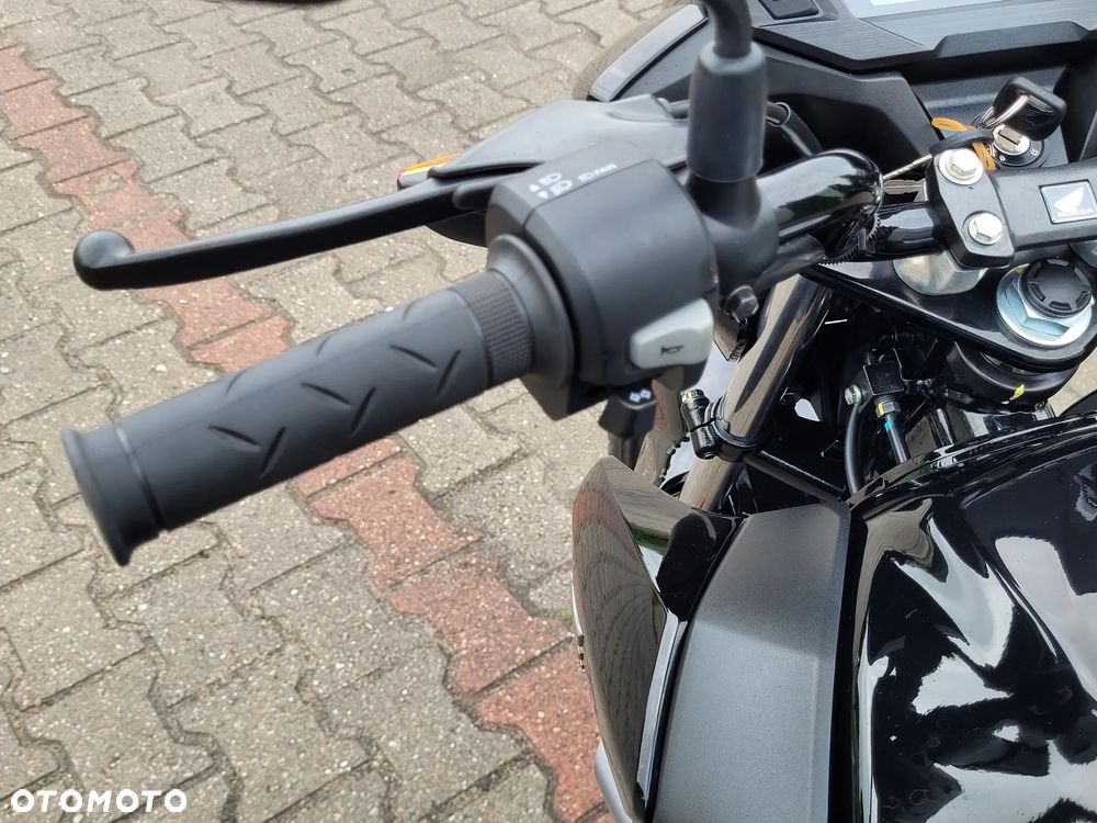 Honda CB - 21