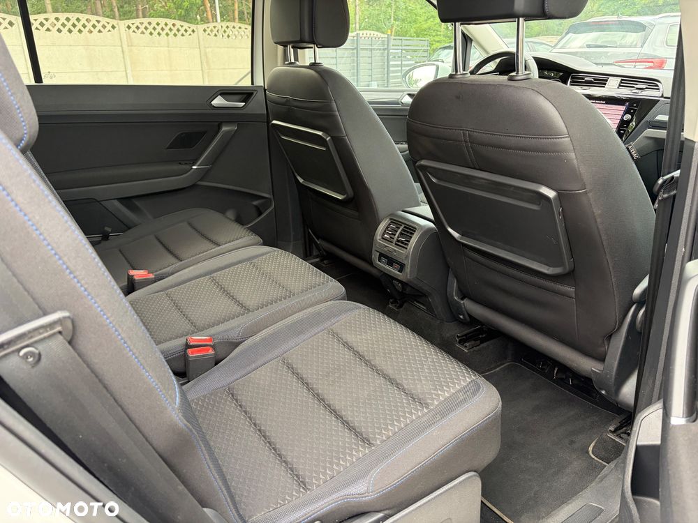 Volkswagen Touran 2.0 TDI SCR DSG UNITED - 21