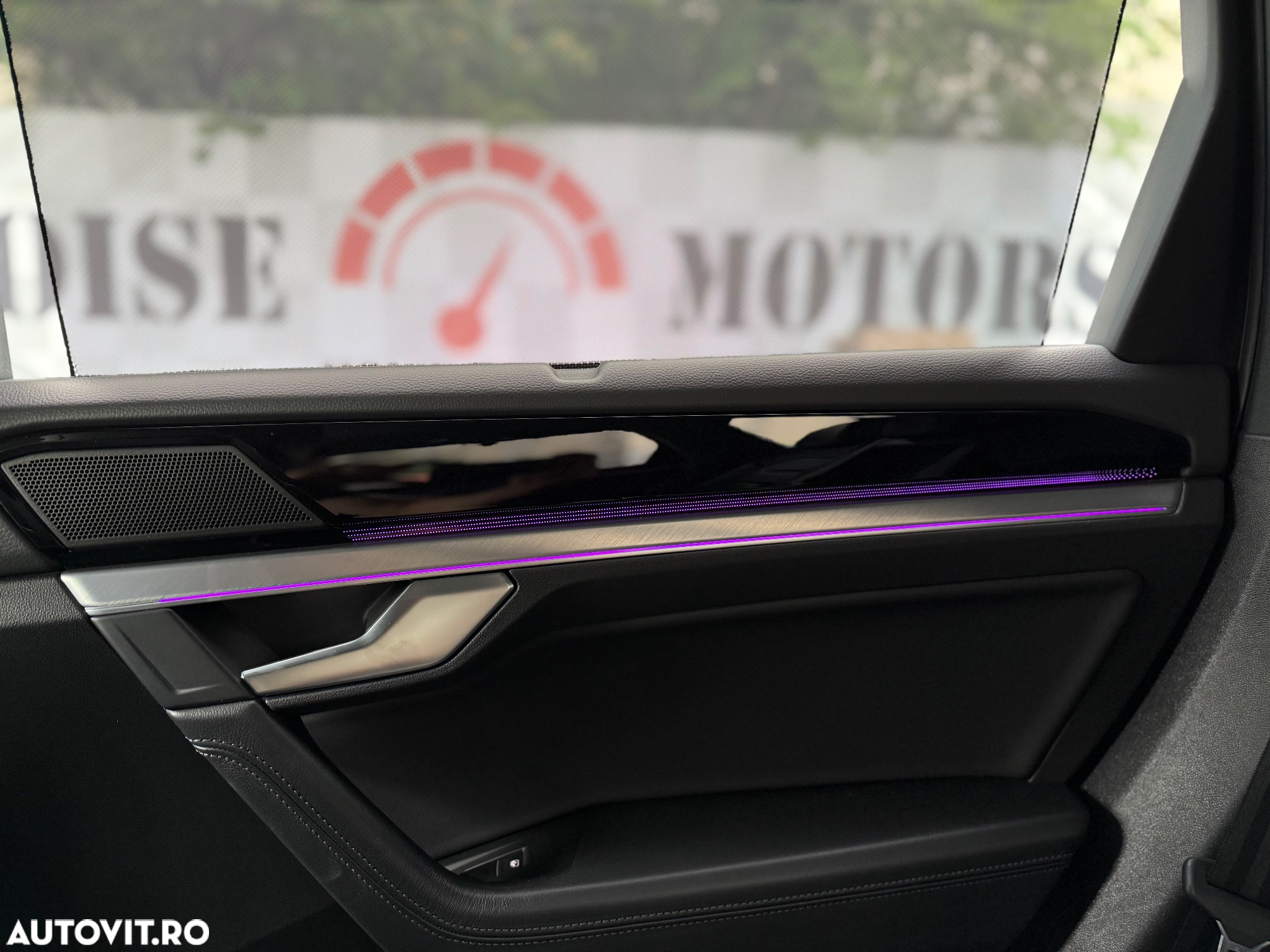 Volkswagen Touareg V6 TDI R-Style - 7