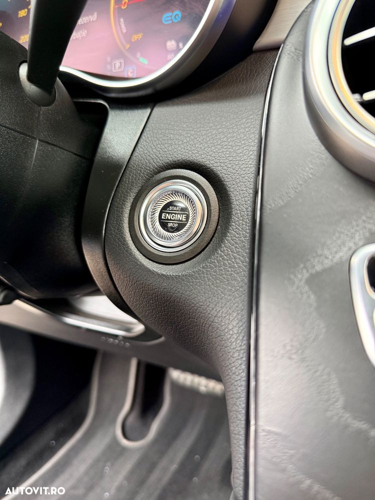 Mercedes-Benz GLC Coupe 300 de 4Matic 9G-TRONIC AMG Line - 16