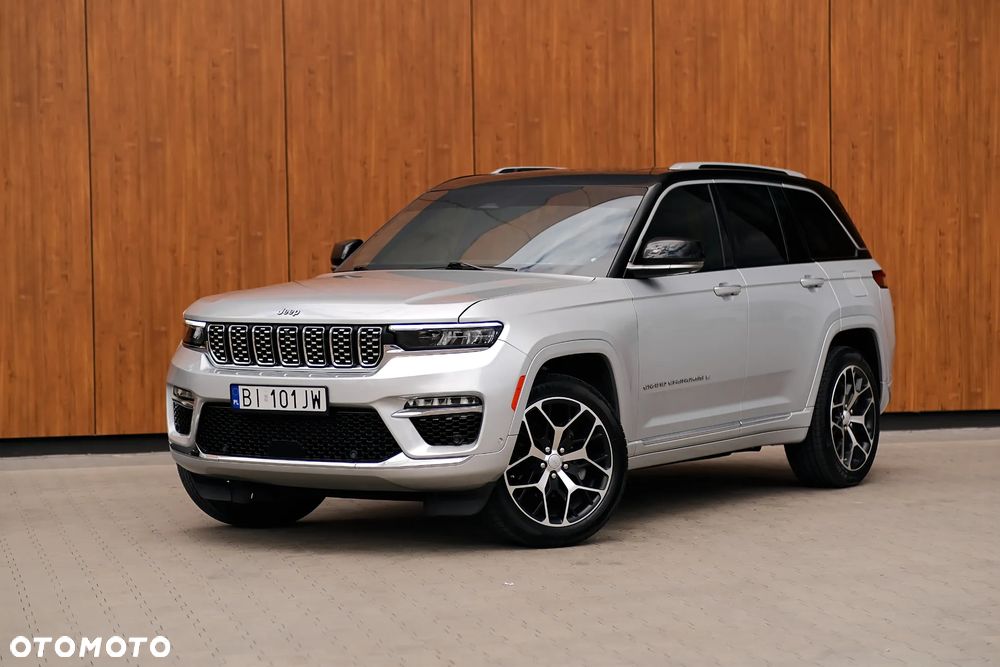 Jeep Grand Cherokee - 12