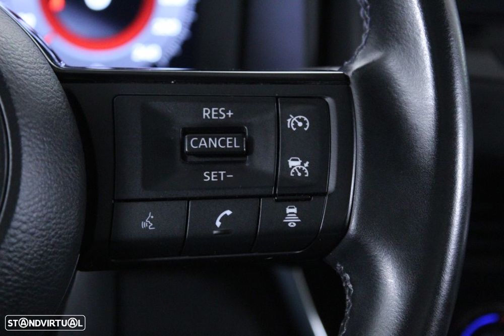 Nissan Qashqai 1.3 DIG-T N-Connecta LED+SKY - 23