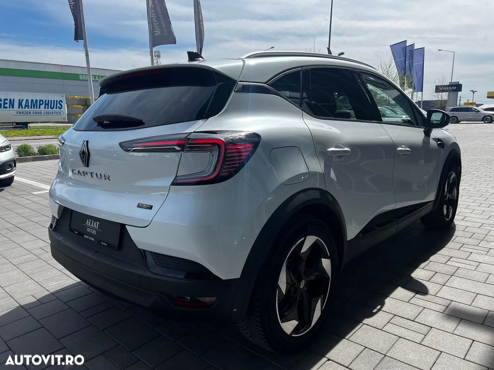 Renault Captur - 32