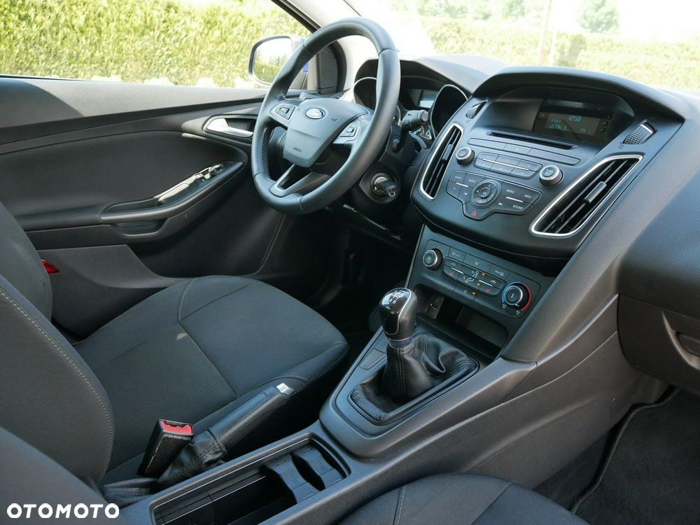 Ford Focus 1.0 EcoBoost Trend Edition - 23