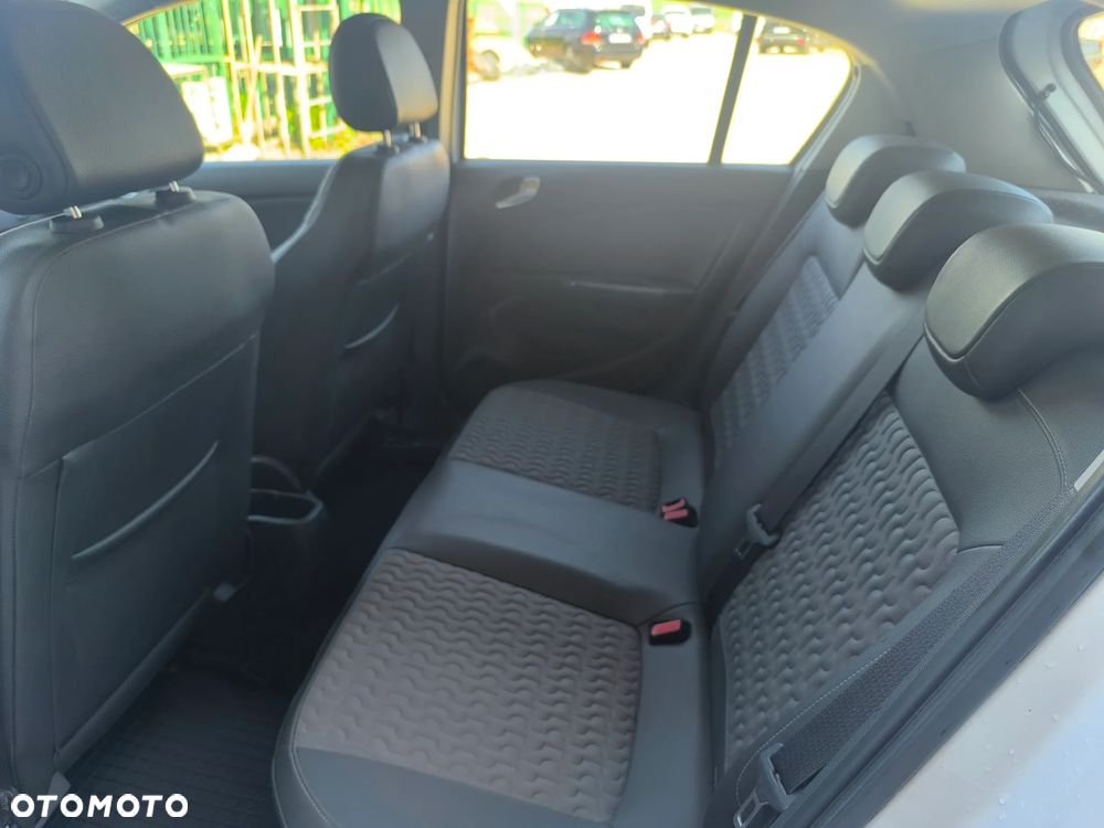 Opel Corsa 1.3 CDTI Essentia - 8