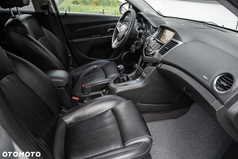 Chevrolet Cruze 1.4T LTZ+ - 15