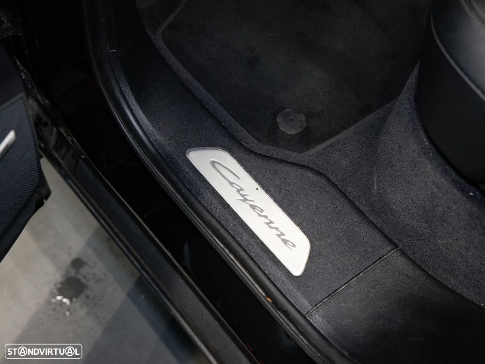 Porsche Cayenne S E-Hybrid - 45