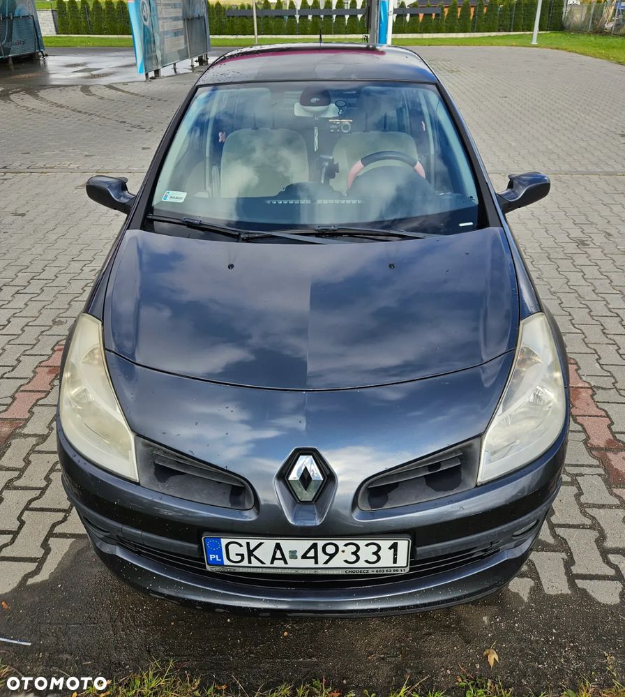 Renault Clio - 6