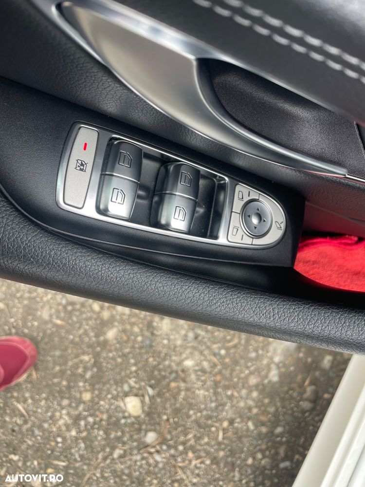 Mercedes-Benz E - 27