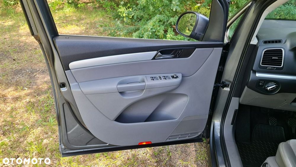 Volkswagen Sharan 2.0 TDI Highline - 14