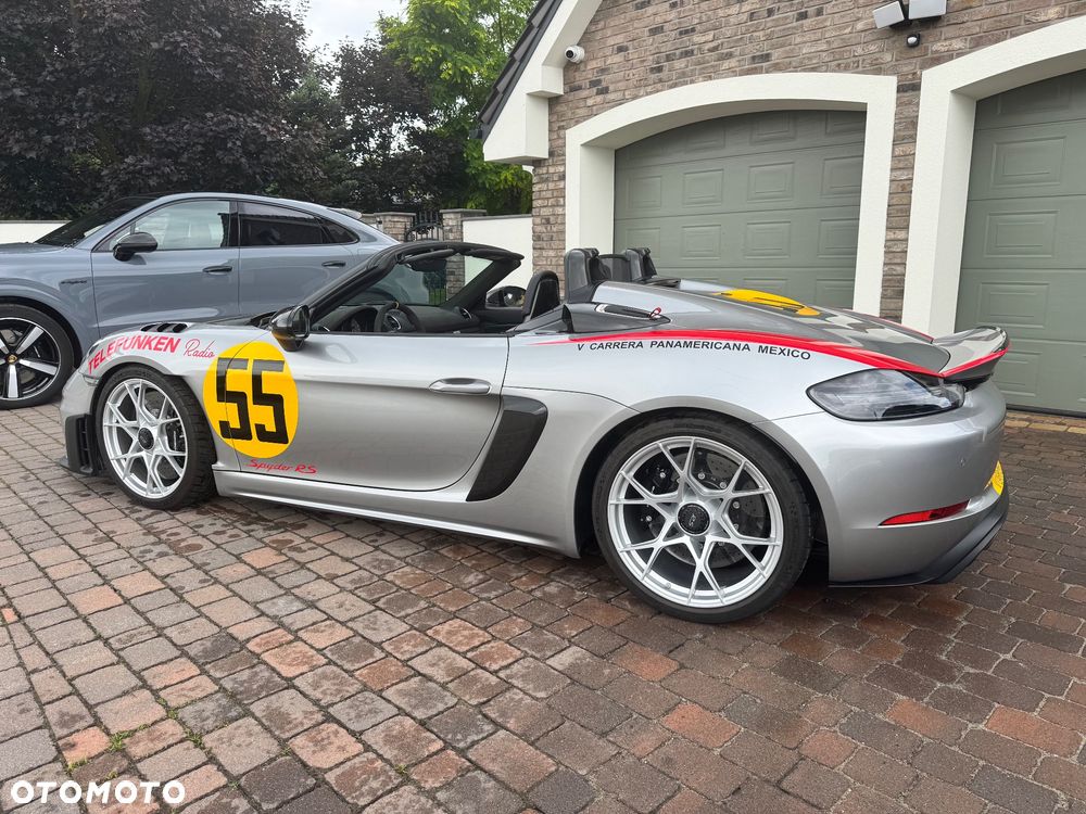 Porsche 718 Spyder - 2