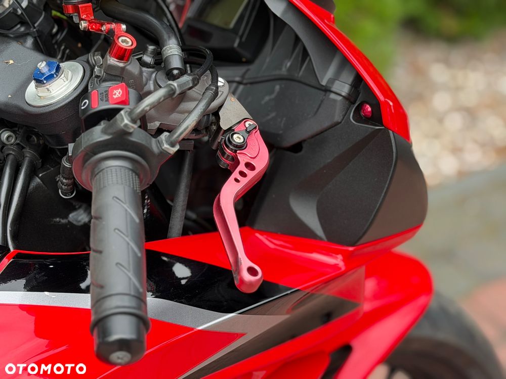 Honda CBR - 24