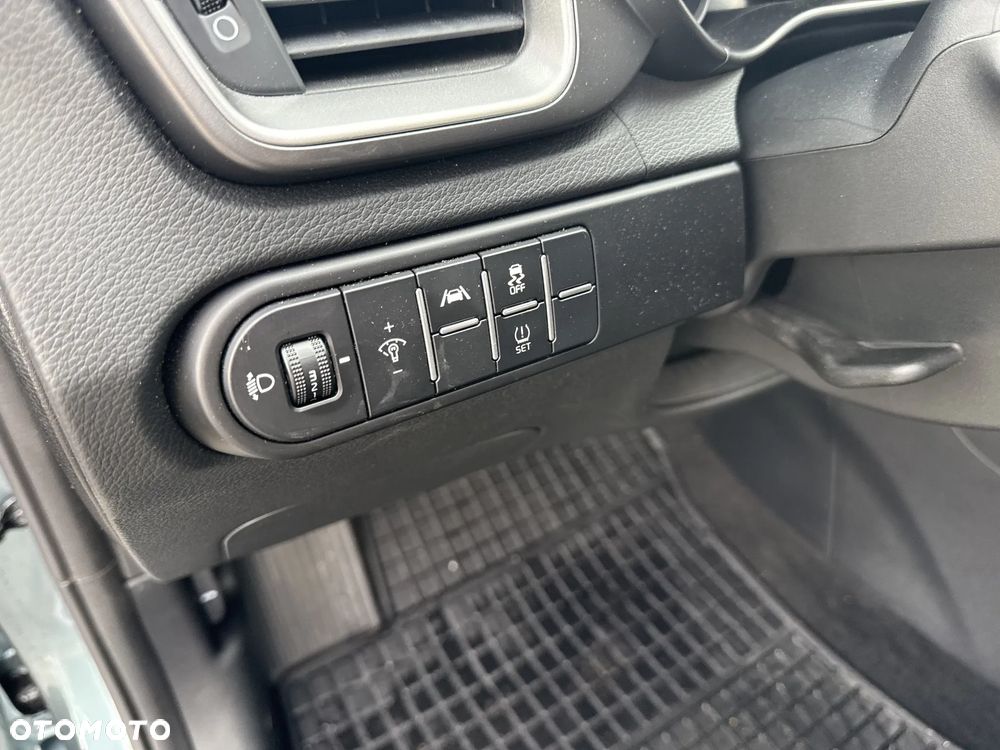 Kia Ceed 1.5 T-GDI M DCT - 21