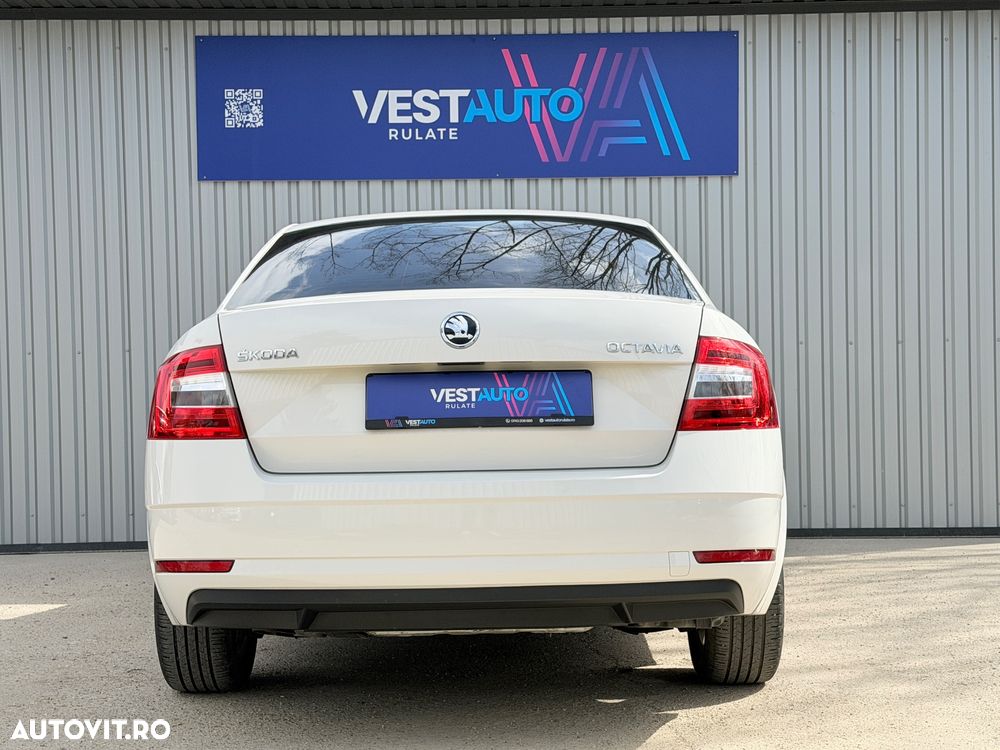 Skoda Octavia 1.6 TDI Active - 10