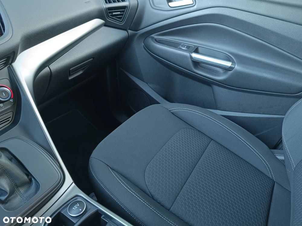 Ford Kuga 1.5 EcoBoost 4x4 Trend - 37