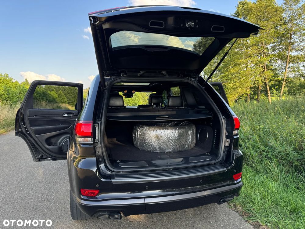 Jeep Grand Cherokee - 20