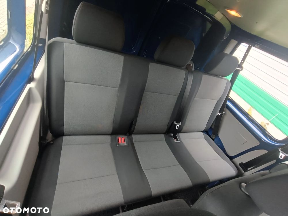 Volkswagen Transporter - 12