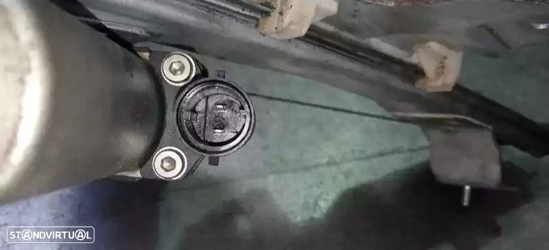 ELEVADOR DE VIDRO FRONTAL DIREITO DACIA SANDERO 2011 -K9KE892 - 2