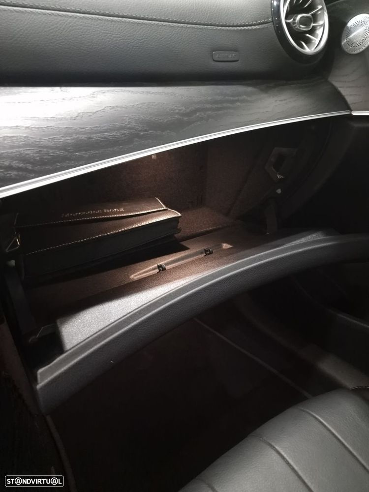 Mercedes-Benz E 300 d AMG Line - 17