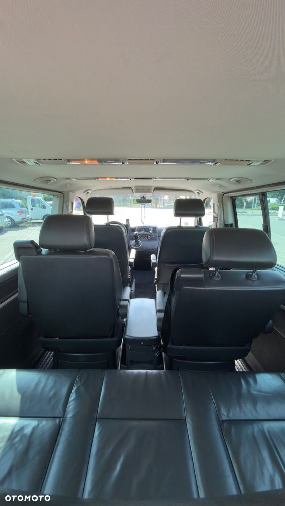 Volkswagen Multivan - 8