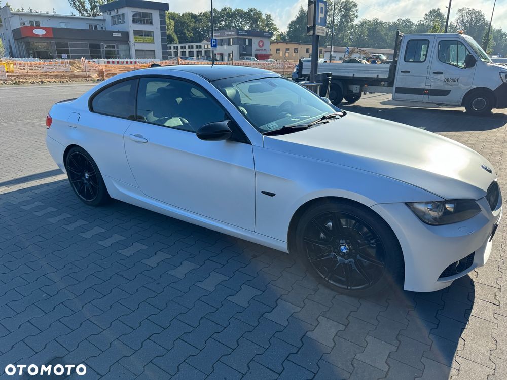 BMW Seria 3 320i - 4