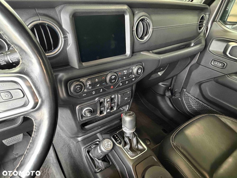Jeep Wrangler Unlimited GME 2.0 Turbo Sahara - 19