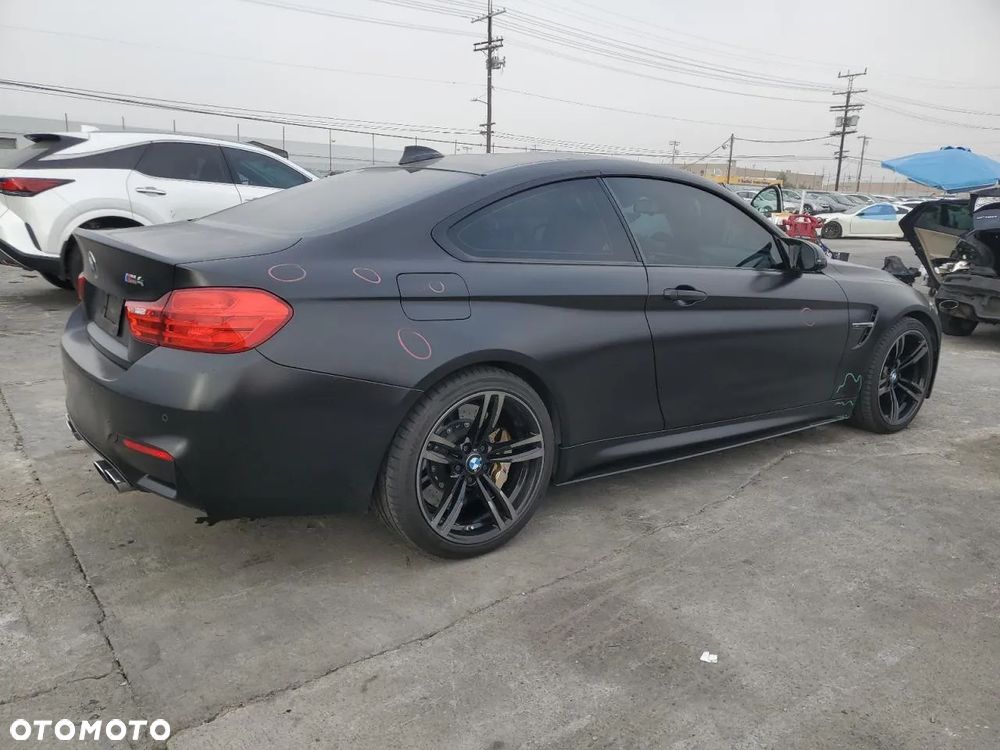 BMW M4 - 3