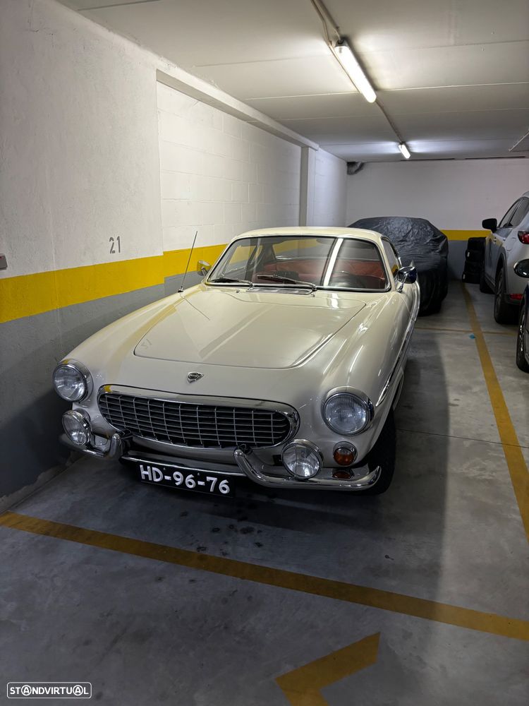 Volvo P1800 - 1