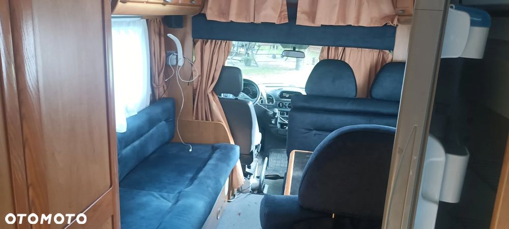 Mercedes-Benz Sprinter - 18